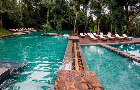 hotel en cataratas del iguazu.